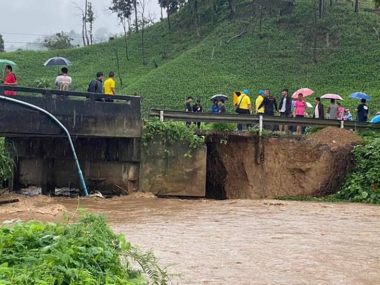 ฝนถล่มท่าสองยางสะพานขาด "รองสวนิต"เร่งประสานแขวงทางหลวง ซ่อมแซมด่วน
