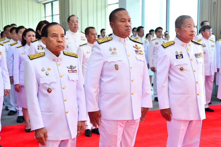 โปรดเกล้าฯ แต่งตั้ง มงคล สุระสัจจะ นั่งประธานวุฒิสภา เกรียงไกร-บุญส่ง รองปธ.