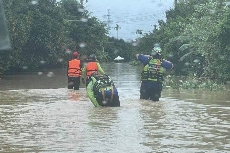 ฝนถล่มจันทบุรี 2 วันติด 4 อำเภอจมบาดาล พบผู้เสียชีวิตแล้ว 1 ศพ