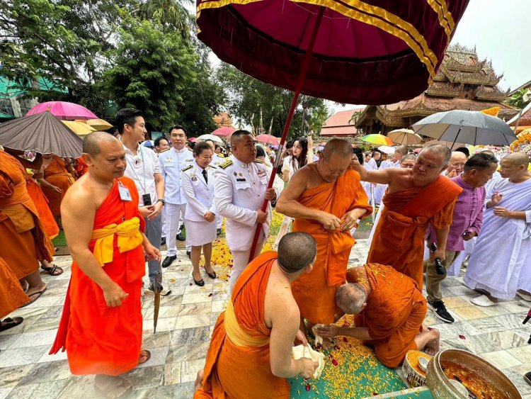 ชาวเชียงราย มั่นคงในศีล-มั่งคั่งรายได้ ไกลสิ่งผิดกม./ยาเสพเจตนาบริสุทธิ์ที่จะให้ชาวเชียงราย-คนรุ่นใหม่ในพื้นที่มีการศึกษาทั้งทางโลกและทางธรรมรวมทั้งมีอาชีพที่มั่นคง ห่างไกลอบายมุข