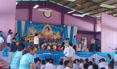 เด็กนักเรียนชัยภูมิทำโปสการ์ดดอกมะลิมอบให้แม่วันแม่แก้ปัญหาดอกมะลิแพง