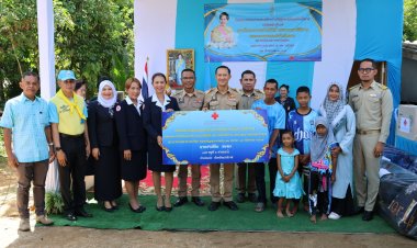 ผู้ว่าฯ นราธิวาส มอบบ้านให้แก่ผู้ยากไร้ เฉลิมพระชนมพรรษาพระบรมราชชนนีพันปีหลวง