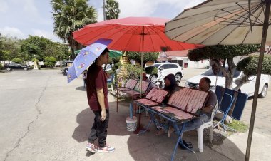 เซียนหวยขอนแก่นแห่กว๊านซื้อเลขก้าวไกลโดนยุบพรรค