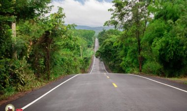 "วิชิต" นายก  อบจ.ศรีสะเกษ เปิดถนนเฉลิมพระเกียรติ พระบาทสมเด็จพระเจ้าอยู่หัว