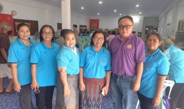 ชุมชนมณีไพรสณฑ์แม่สอด จัดเลี้ยงผู้สูงอายุ และแสดงความยินดีกับคุณแม่ดีเด่น