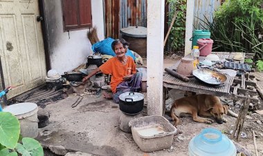 ลูกทาสยาโมโหแม่กินแกงปลากระป๋องทำร้ายบุพการีขู่เผาบ้าน