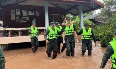 ผบ.ทบ. ส่ง ศบภ.ทภ.3 ระดมทหารช่วยน้ำท่วมภาคเหนือ-เฝ้าติดตามเร่งด่วน