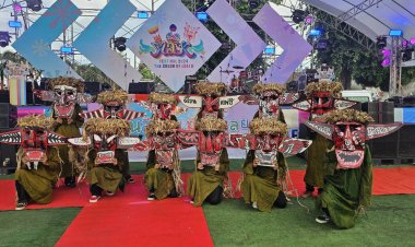 ตระกาลตาหน้าฝนเมืองเลย งานมหกรรมหน้ากาก  สีสันวัฒนธรรม 3 ผี