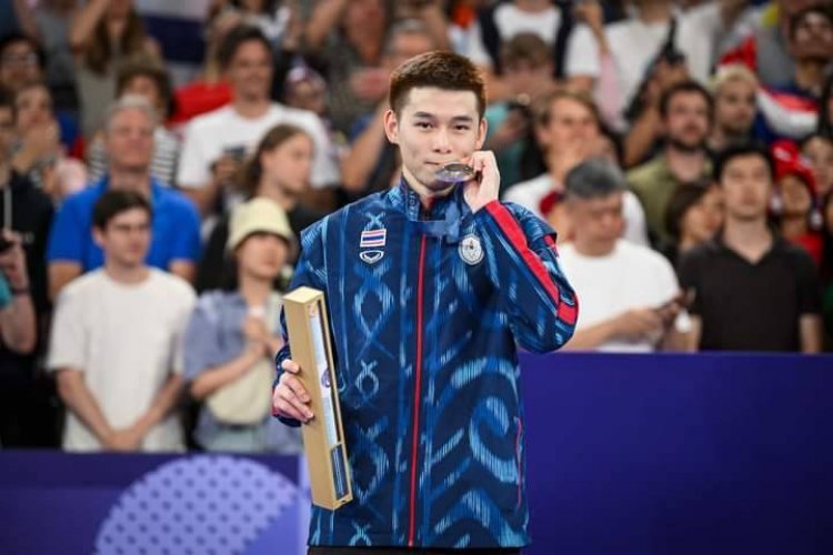 ยอดพุ่งเกิน 11 ล้าน "คุณหญิงปัทมา" มอบให้ "วิว-กุลวุฒิ"ฮีโร่โอลิมปิก อีก 1.5 ล้านบาท