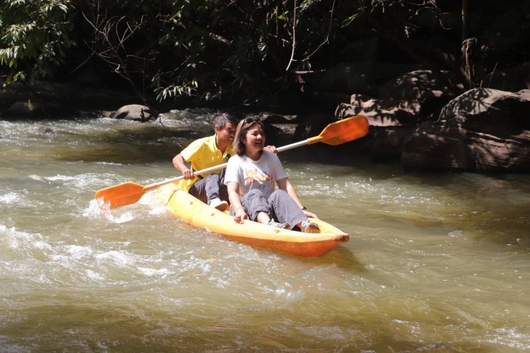 เปิดทริปเที่ยวชัยภูมิ-บ้านโหล่น 1 วัน ครบรสชิมผลไม้ ส่องจระเข้กินเจ สัมผัสแหล่งอารยธรรมโบราณ 2,400 ปี