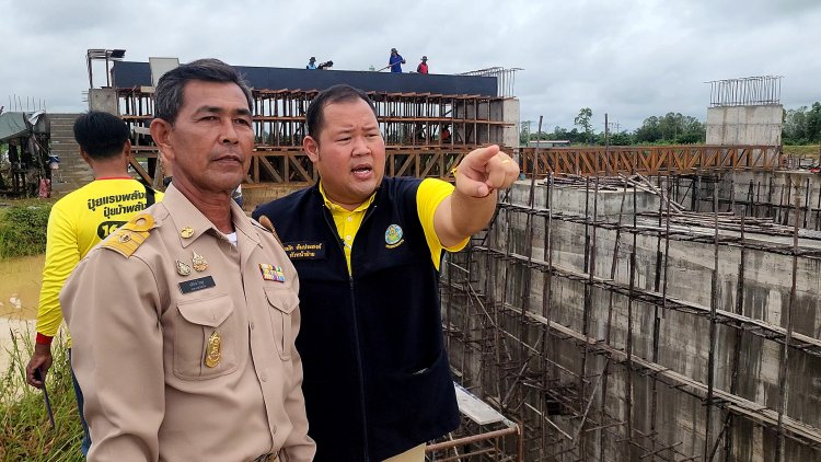 กรมชลประทานจัดเวทีชี้แจงโครงการก่อสร้างปตร.โพธิ์ประทับช้างในแม่น้ำยมงบ735 ล้านมั่นใจปี69สร้างเสร็จชัวร์