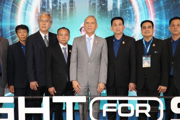 "พิพัฒน์" ขับเคลื่อนความร่วมมือระดับโลก ปูทางไทยสู่ศูนย์กลางด้านความปลอดภัยในการทำงาน ของกลุ่มประเทศอาเซียน