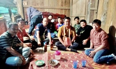 “ผู้ใหญ่หมี แม่สอด” ลงพื้นที่พบ ผู้นำจิตวิญญาณ ชาวมูเซอ พร้อมพบปะเยี่ยมเยือน ชาวบ้าน