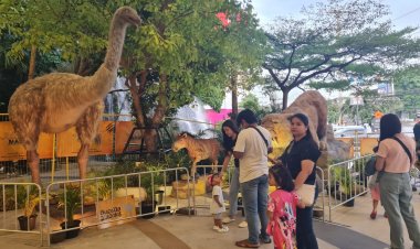 ไดโนเสาร์สมจริงกว่า 20 ชนิดโชว์เดอะมอลล์โคราชกระตุ้นเศรษฐกิจ-ท่องเที่ยว