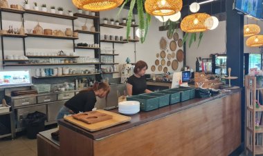 "คริสตัลคาเฟ่" คาเฟ่สวนป่ากลางเมืองโคราช บรรยากาศสุดชิล อาหารอีสานรสแซ่บ ตอบโจทย์ทุกสไตล์