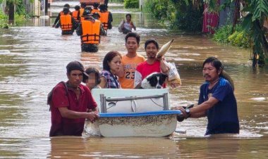แม่สอดวิกฤติ "แม่น้ำเมย" ล้นตลิ่ง สูงกว่า 2 ม.ชายแดน ไทย-เมียนมา จมบาดาล