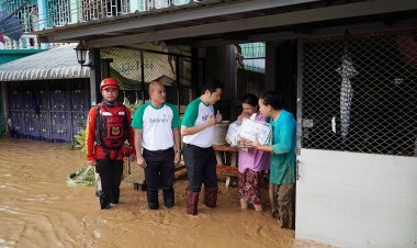 ซีพี-ซีพีเอฟ ระดมกำลังจิตอาสาลงพื้นที่ลุยน้ำท่วมส่งอาหาร ช่วยพี่น้องชาวเชียงราย