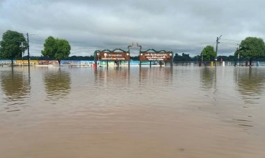 "แม่น้ำโขงบึงกาฬ" สูงสุดในรอบปีพุ่ทะลุ 13 เมตร ล้นทะลักท่วมลานพญานาคแล้ว