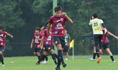 มาสเซอร์เด็จ นำ "ทีมชาติไทย U17" ซ้อมครั้งแรกที่ราชประชาปากช่อง ตั้งเป้ายกระดับทีมต่อเนื่องก่อนลุยชิงแชมป์เอเชีย