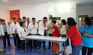 "รองเบิ้ม" กลุ่มแม่สอดก้าวหน้า ร่วมงานวันผู้สูงอายุฯพร้อมมอบโต๊ะให้ชุมชนมณีไพรสณฑ์