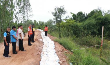 อำนาจเจริญระดมวางกระสอบทรายป้องบ้านดอนว่านพื้นที่น้ำท่วมซ้ำซากทุกปี