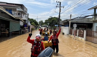 "เราไม่ทิ้งกัน"ทีมงาน "เจ๊รวย"สส.พรรคภูมิใจไทยอำนาจเจริญ ร่วมใจช่วยน้ำท่วมจ.หนองคาย