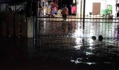 ฝนถล่มน้ำป่าไหลหลากท่วมอำเภอนาด้วงเมืองเลยฉับพลันรอบที่4