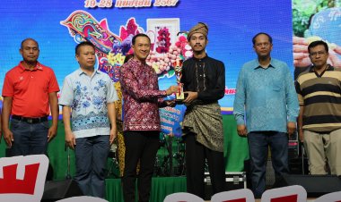 ทีมซือนีบูดายอ คว้ารางวัลชนะเลิศประกวดศิลปวัฒนธรรม ดิเกร์ฮูลู