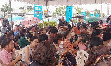 แห่ขายทองคืน "แม่ตั๊ก"หลังดราม่าถล่มขายทองปลอม