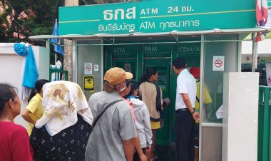 แห่กดเงินหมื่นจับจ่ายใช้สอยกระตุ้นเศรษฐกิจเมืองอำนาจเจริญคึกคัก