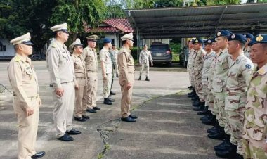 นายอำเภอท่าสองยาง ส่งกำลัง อส.ร้อย 4. ช่วยเหลือ-ฟื้นฟูผู้ประสบภัยน้ำท่วมเชียงราย