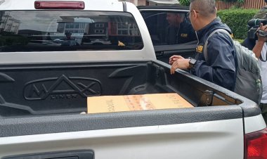 ตำรวจ CIB สนธิกำลังปคบ.ตรวจยึดทองคำและเอกสารสำคัญภายในร้านทองเคทูเอ็น