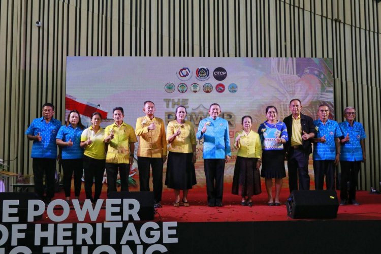 จังหวัดอ่างทองชวนเที่ยวงานมหกรรมช้อปชมชิมของดีลุ่มแม่น้ำเจ้าพระยาฟิวเจอร์พาร์ครังสิต