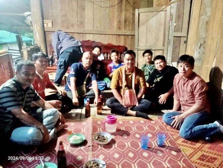 “ผู้ใหญ่หมี แม่สอด” ลงพื้นที่พบ ผู้นำจิตวิญญาณ ชาวมูเซอ พร้อมพบปะเยี่ยมเยือน ชาวบ้าน