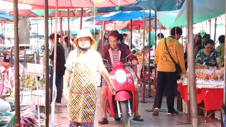โรงงานขอนแก่น เตรียมย้านฐานการผลิตปักธงชาติเพื่อนบ้าน หนีค่าแรงขั้นต่ำขยับ 400 บาท
