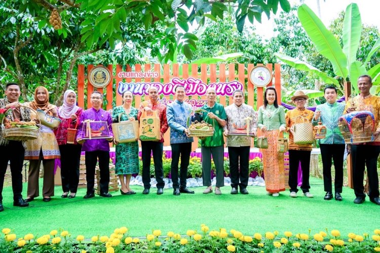 ปีนี้เตรียมจัดอย่างยิ่งใหญ่งานมหกรรมของดีเมืองนรา ประจำปี 2567 โชว์สารพัดของดี