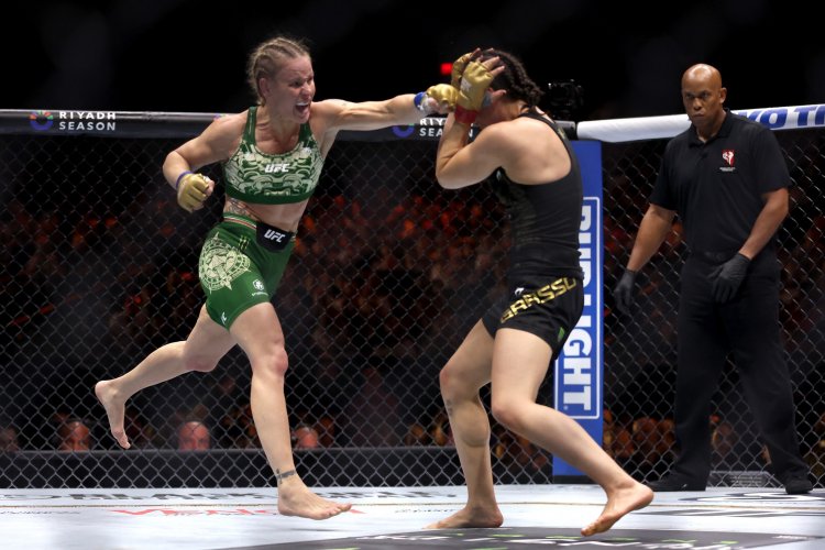 เข็มขัดเปลี่ยนมือ 2 รุ่น ดวาลิชวิลี ปราบ โอมัลลีย์ ,เชฟเชนโก ล้างตาพิชิต กราสโซ ศึก UFC 306