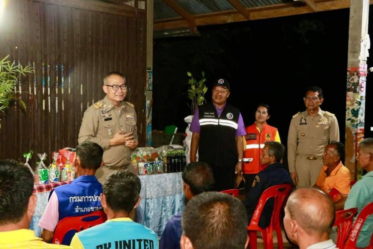 พ่อเมืองอำนาจเจริญลงพื้นที่บ้านบุ่งเขียวสร้างความมั่นใจให้ปชช.รับมือน้ำท่วม