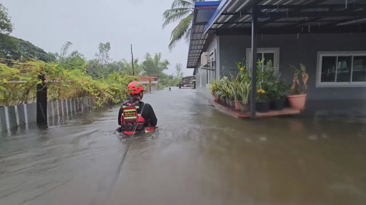 บ้านหนองลีหู อุดรธานีจมบาดาล อ่างห้วยหลวงพร่องน้ำทิ้งรับพายุ "ซูลิก"