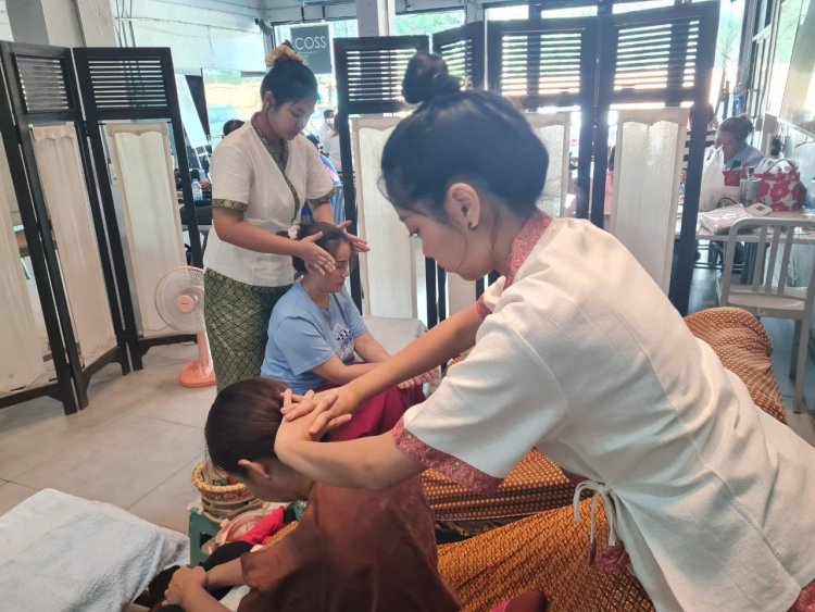 เทรนด์ใหม่มาแรง!จิบกาแฟ นวดแผนไทยคลายเครียดแห่งเดียวที่ "คลาสคาเฟ่"โคราช