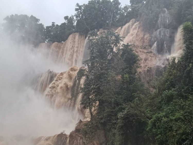 อุ้มผางฝนตกหนัก ลานชมวิว จุดถ่ายรูป น้ำตกทีลอซู พังถล่ม ปิดบริการชั่วคราว
