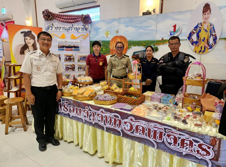 ตำรวจพิจิตรแถลงผลงานการกวาดล้างอาชญากรรมและยาเสพติด