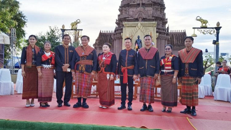 การแถลงข่าว"สื่อมวลชน"แท้ vsการแถลงข่าวเทียม