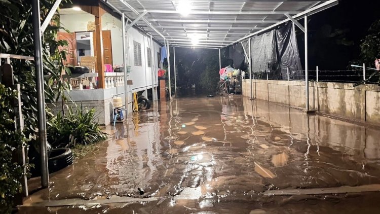 ฝนตกหนัก 3 ชั่วโมงบน"ดอยอินทนนท์" น้ำป่าหอบดินโคลนทะลักท่วมบ้านพังยับ