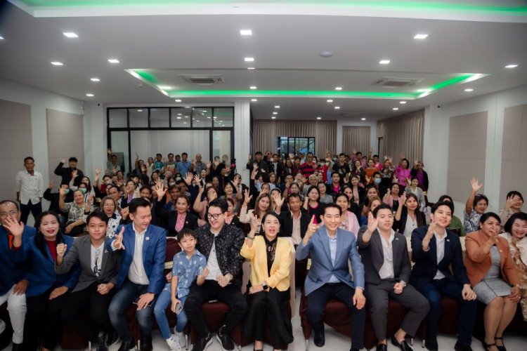 JC Mall ชลบุรี ฉลองยอดขายทะลุ 20 ล้าน!!