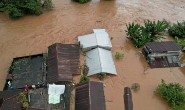 ฝนตกต่อเนื่อง เตือนทุกอำเภอจังหวัดเชียงรายเฝ้าระวังน้ำท่วมฉับพลัน