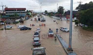 เชียงรายโกลาหล!!น้ำป่าโป่งพระบาท ทะลักท่วมถึงหน้า ม.ราชภัฏเชียงรายอ่วมรอบ2