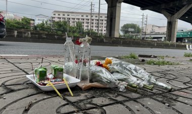 ประชาชน-ญาติแห่นำดอกไม้ อาลัยเหยื่อบัสมรณะสังเวย 23 ศพ