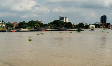 แจ้งเตือน "ชาวนนทบุรี" ริมเจ้าพระยา ให้เร่งยกของขึ้นที่สูง-ทำแนวคันกั้นน้ำ