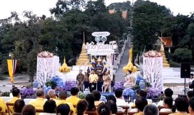 งานประเพณีตักบาตรเทโวจังหวัดอุทัยธานี วันแรม 1 คำเดือน 11